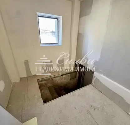 Photo 3 — House in Oblast Shumen, Pliska