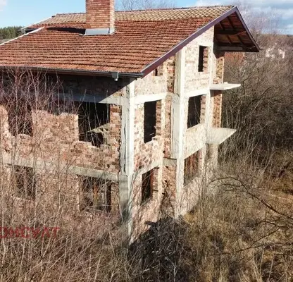 Photo 2 — House in Sofia, Alino