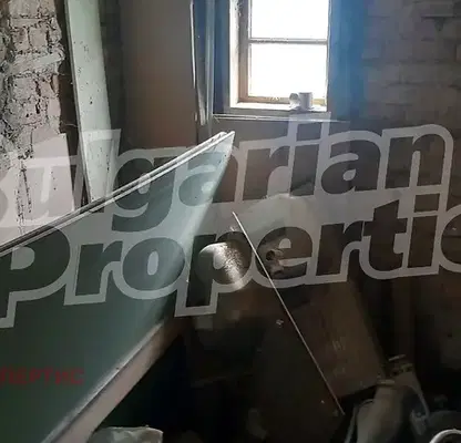 Photo 4 — House with 2 bedrooms in Braknitsa village, Targovishte region, with yard