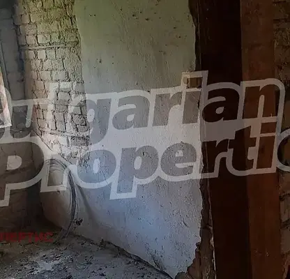 Photo 5 — House with 2 bedrooms in Braknitsa village, Targovishte region, with yard