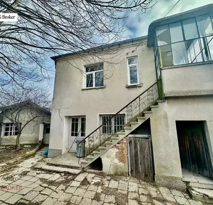 Снимка 2 — Къща в Бургас, с. Черни връх