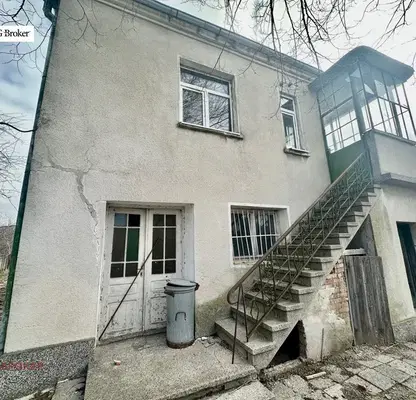 Снимка 5 — Къща в Бургас, с. Черни връх