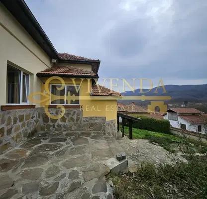 Photo 2 — House in Oblast Lovech, Golec