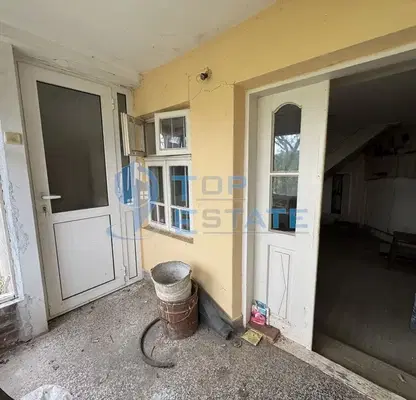 Снимка 2 — Къща във Велико Търново, с. Горна Липница