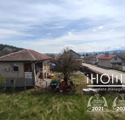 Photo 2 — House in област София, Kovachevci