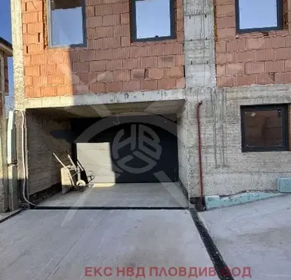Снимка 2 — Къща в Пловдив, с. Крумово