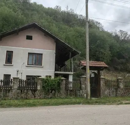 Photo 2 — House in Oblast Lovech, Lesidren