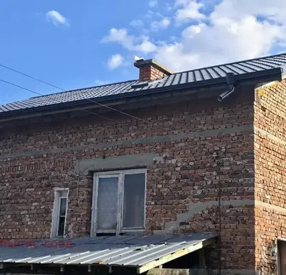 Снимка 2 — Къща в Перник, с. Лобош