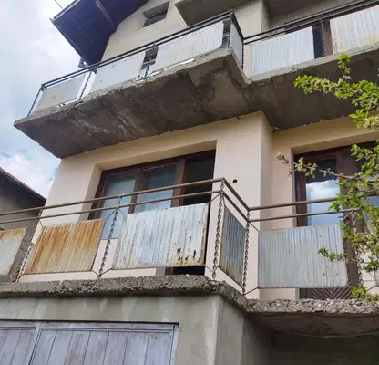 Photo 3 — House in Oblast Pernik, Lyulin