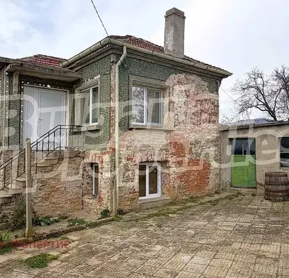 Снимка 2 — Къща с 4 стаи и голям двор в с. Малко Дряново, обл. Стара Загора