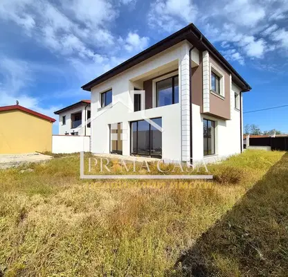 Photo 3 — House in Oblast Plovdiv, Manole