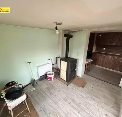 Photo 2 — House in Pernik, Mramor