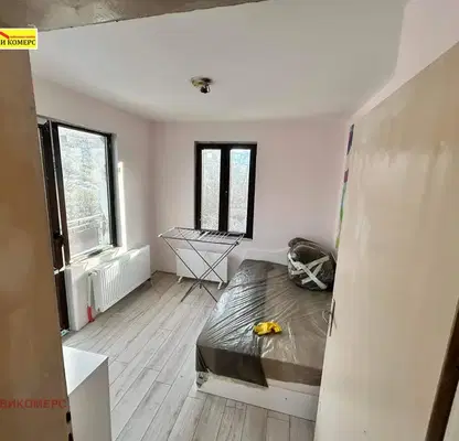 Photo 5 — House in Pernik, Mramor