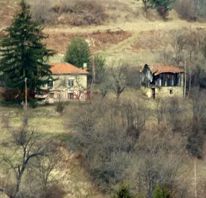Снимка 5 — Къща с две постройки и парцел в с. Стърница, Смолян