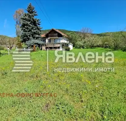 Снимка 2 — Къща в Бургас, с. Везенково