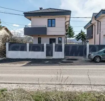 Photo 3 — House in Sofiya, Suhodol