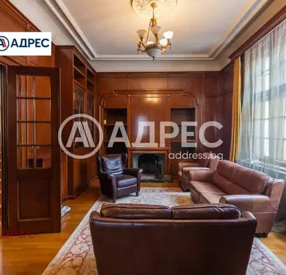 Photo 3 — House in Varna, Centyr