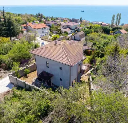 Photo 2 — House in Varna, Dolna Traka