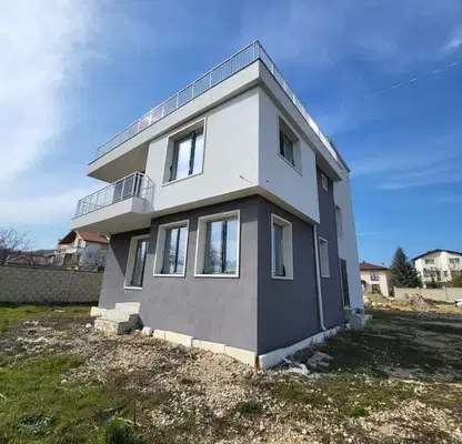 Photo 2 — House in Varna, Evksinograd