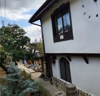 Снимка 5 — Къща във Варна, в.з.Звездица