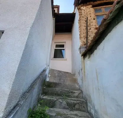 Снимка 3 — Къща в Пазарджик, Ветрен
