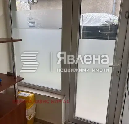 Снимка 3 — Офис в Бургас, Лазур