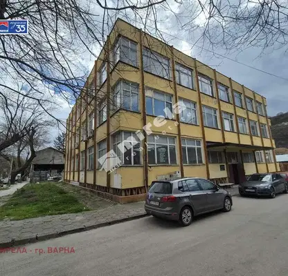 Photo 2 — Office in Oblast Varna, Provadiya