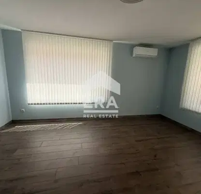 Photo 2 — Office in Varna, Centyr