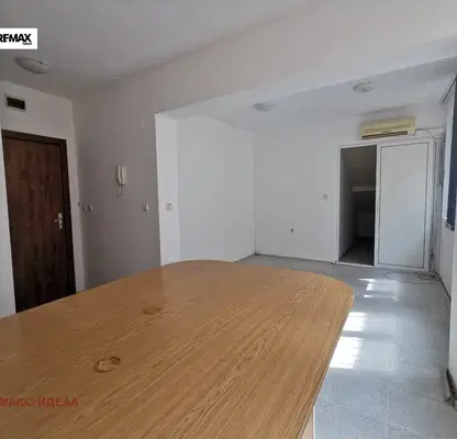 Photo 2 — Office in Varna, Centyr