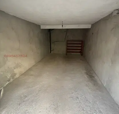 Photo 4 — Garage/Parking in Dobrich, Centyr