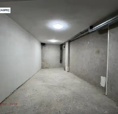 Photo 2 — Garage/Parking in Ruse, Centyr