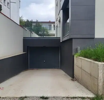 Снимка 3 — Гараж/Паркомясто в София, Кръстова вада