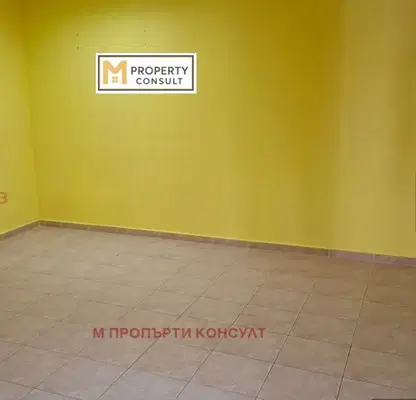 Снимка 2 — Магазин в Плевен, Идеален център