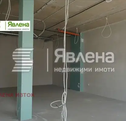 Снимка 3 — Магазин в София, Хладилника