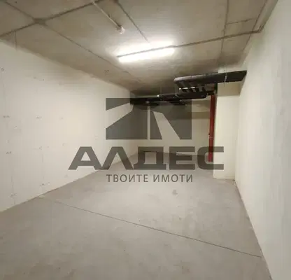 Photo 3 — Warehouse in Sofia, Banishora