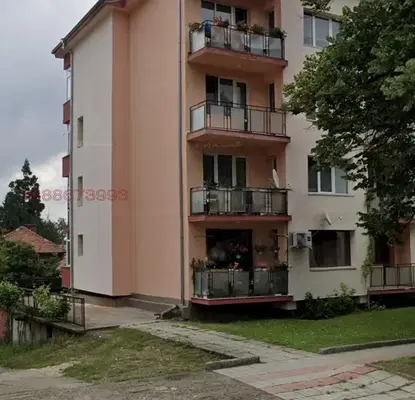 Снимка 2 — Тристаен апартамент с гараж в гр. Берковица, област Монтана