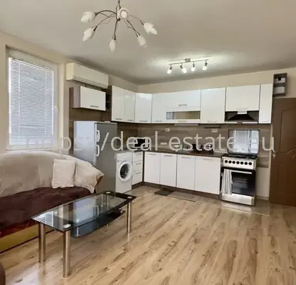 Photo 3 — 3-bedroom apartment in Благоев, Широк център