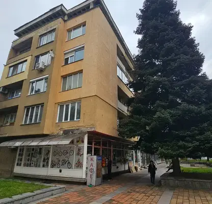 Снимка 3 — Двустаен апартамент в София, Ботев