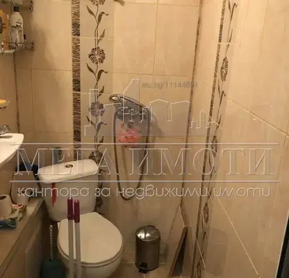 Снимка 4 — Двустаен апартамент с двор в центъра на Бургас