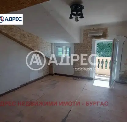 Снимка 3 — 4-стаен апартамент с панорамна гледка в Центъра на Бургас