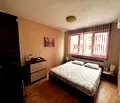Снимка 2 — Двустаен апартамент в Център, Бургас с тераса и гледка към двор