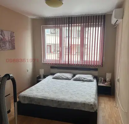 Photo 3 — 2-bedroom apartment in Burgas, Centyr