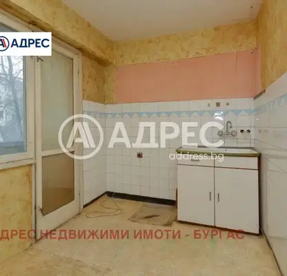 Снимка 5 — Двустаен апартамент в Бургас, Зорница