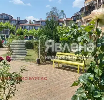 Снимка 2 — Двустаен апартамент в Бургас, Царево