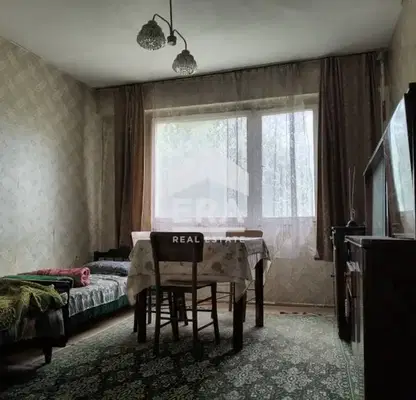 Снимка 2 — Тристаен апартамент в Добрич, Балик