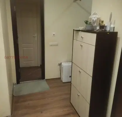 Photo 4 — 3-bedroom apartment in Dobrich, Centyr