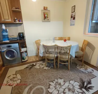 Photo 3 — 3-bedroom apartment in Dobrich, Hristo Botev