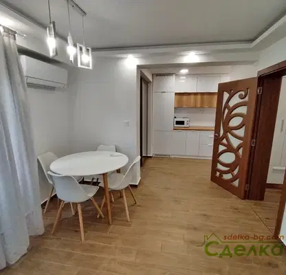 Снимка 2 — Тристаен апартамент в Габрово, Център
