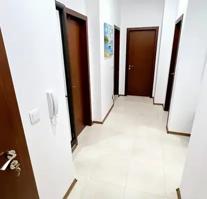 Снимка 5 — Многостаен апартамент в к.к. Чайка