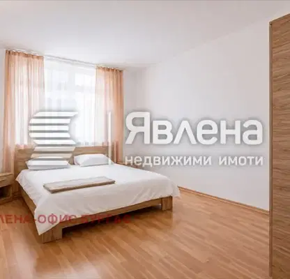 Снимка 2 — Двустаен апартамент с гледка море в Слънчев бряг